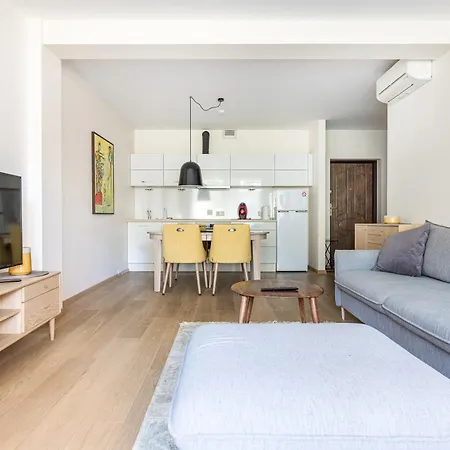 Birutes Alley 43, By Cohost Apartment